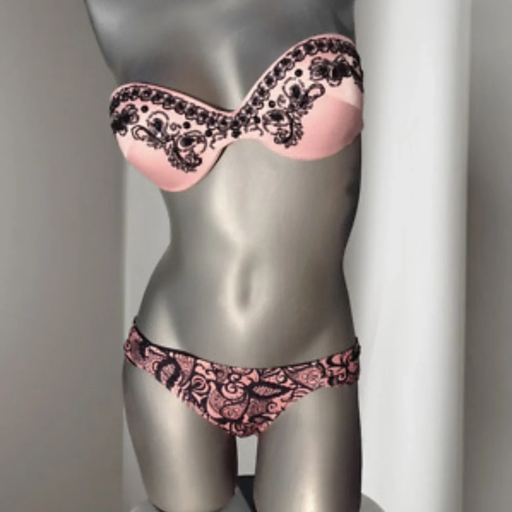 RARE Victoria's Secret Blush and Black Lace Bikini Set with TWO Bottoms incl. - Picture 4 of 7
